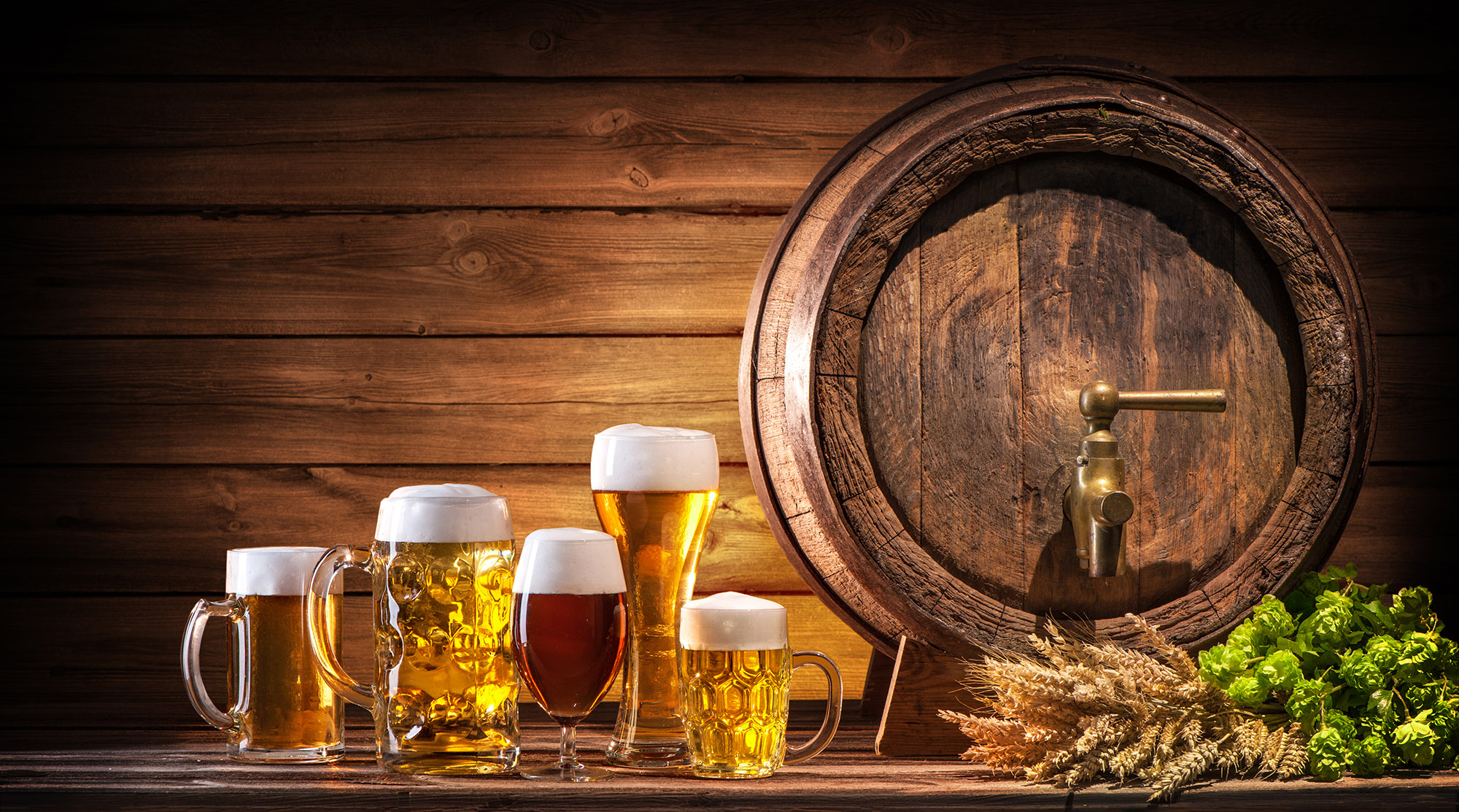 Oktoberfest beer barrel and beer glasses – St. Paul Breweries
